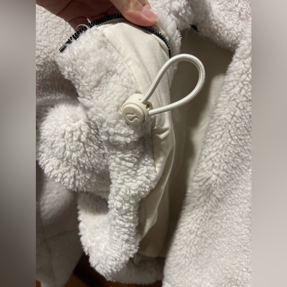 Lululemon Fleece Jacket - Picture 3 of 4